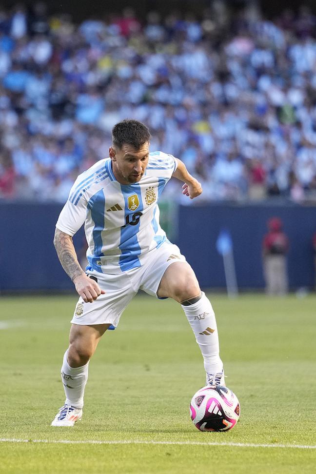 2026网球联合杯：中国不敌加拿大