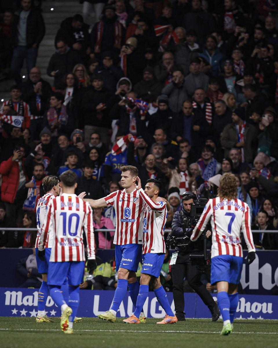 中世纪沙盒生存建造游戏《颂钟长鸣》大型免费更新正式上线