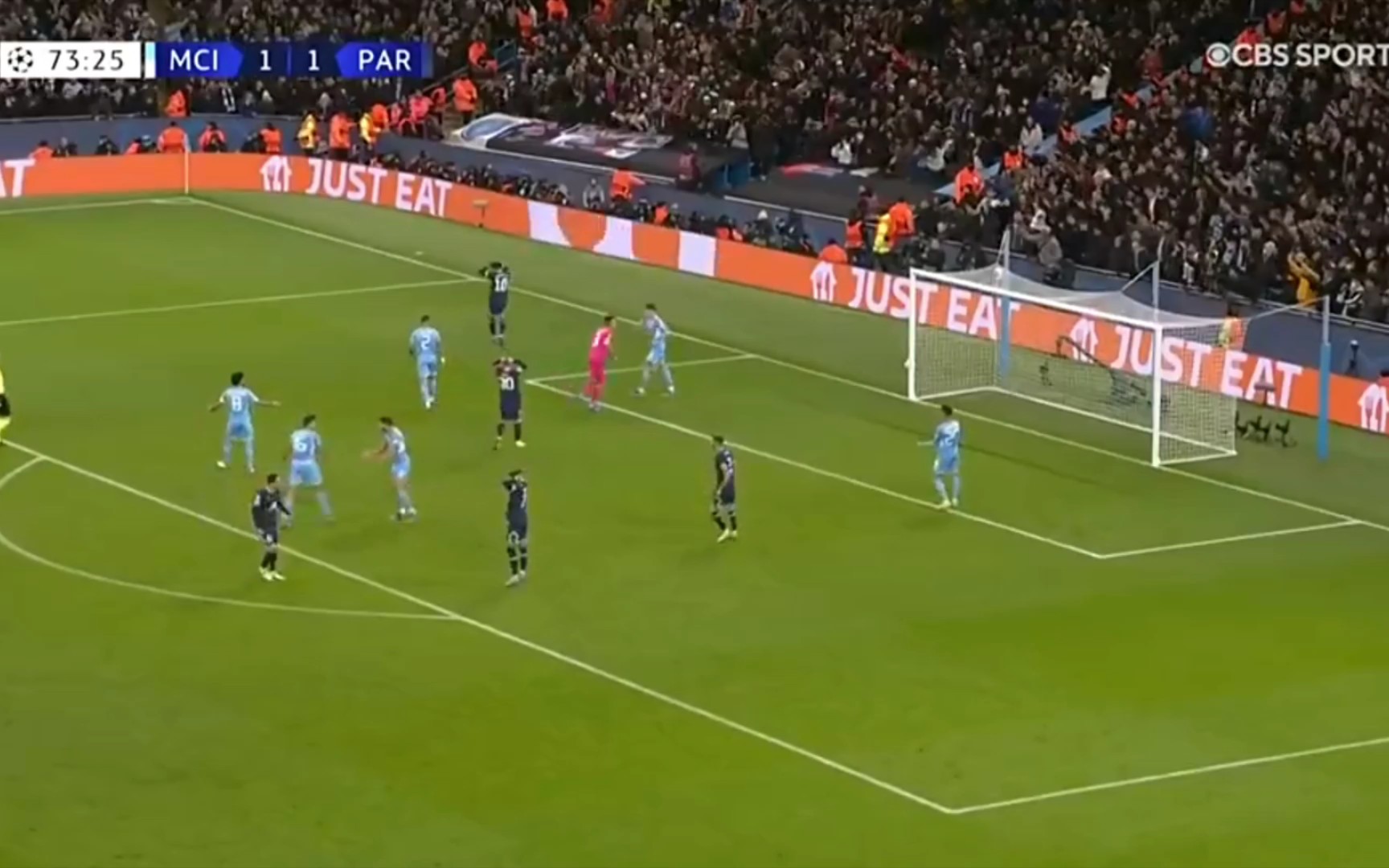 电竞+美食+二次元！首届永盛里电竞嘉年华正在进行中，今晚还能冲！