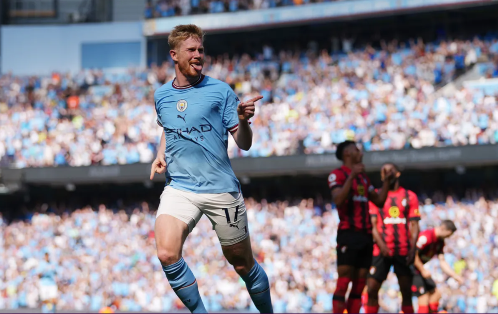 蓝玫瑰遇上粉红豹！《以闪亮之名》全新囚梦夜语版本释放萌趣力量