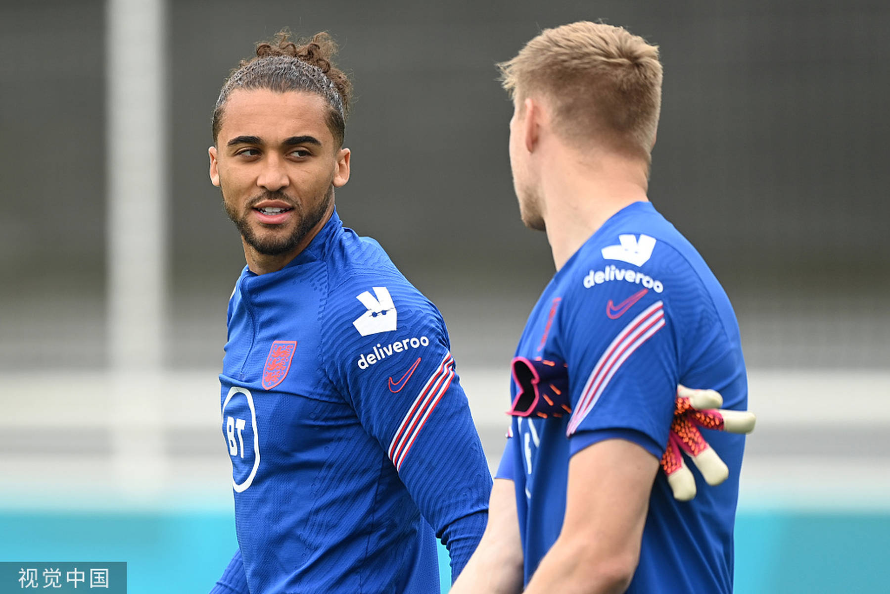 LPL季后赛：丝毫不拖泥带水，IG横扫EDG，晋级下一轮